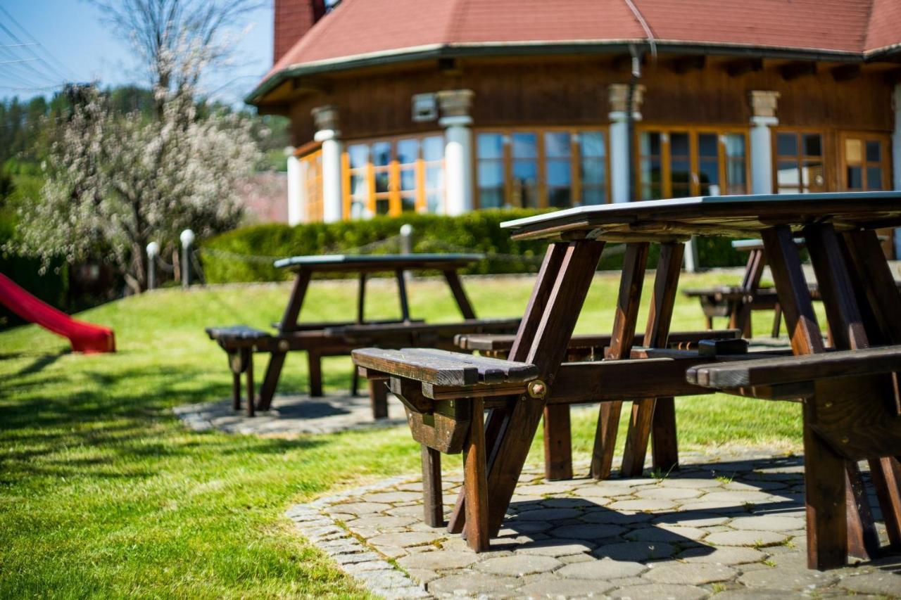 Penzion Terasa, Bed & Breakfast Велке Лосины Экстерьер фото