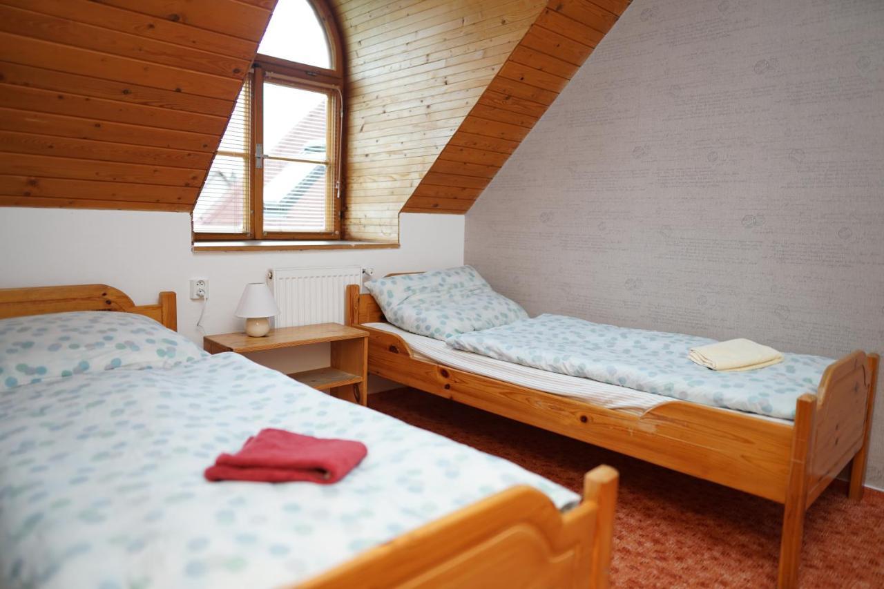 Penzion Terasa, Bed & Breakfast Велке Лосины Экстерьер фото