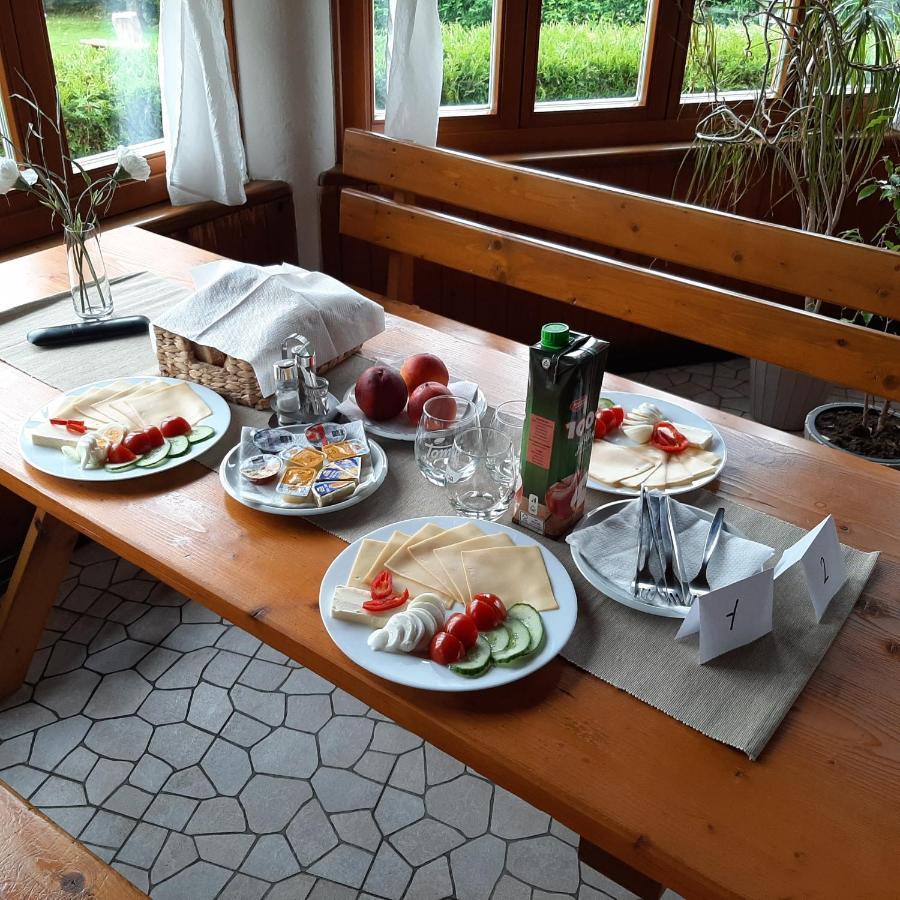 Penzion Terasa, Bed & Breakfast Велке Лосины Экстерьер фото